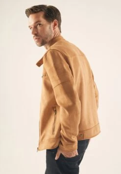 Pier One Giacca In SimilpelleCognac Uomo Giacche PI922T04S-O11 9 Pier One Giacca In SimilpelleCognac Uomo Giacche PI922T04S-O11 -Noble rain 0a0417ef66734e4d9a1d0a70b0e082cc