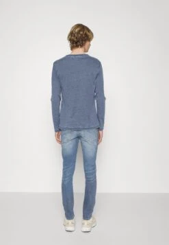 Pier One Jeans Skinny FitDark Blue Denim Uomo Jeans YO122GA27-K12 7 Pier One Jeans Skinny FitDark Blue Denim Uomo Jeans YO122GA27-K12 -Noble rain 0a9fdae808c14629b9b837f0943d7159