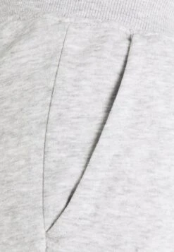 Pier One 2 PackPantaloni SportiviMottled Light Grey/Mottled Dark Blue Uomo Pantaloni PI922E03K-C11 -Noble rain 12c6ccaf8ea149bba803c59763b574d0