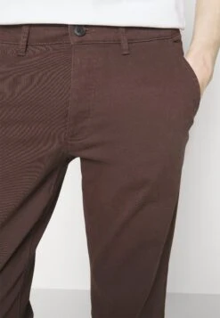 Pier One ChinoDark Brown Uomo Pantaloni PI922EA0O-O12 9 Pier One ChinoDark Brown Uomo Pantaloni PI922EA0O-O12 -Noble rain 14a3817511584a53aef75e06eb0d9f10