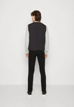 Pier One SmanicatoBlack Uomo Giacche PI922T04H-Q11 8 Pier One SmanicatoBlack Uomo Giacche PI922T04H-Q11 -Noble rain 198606c16b3643f0b66ef02f3e607682