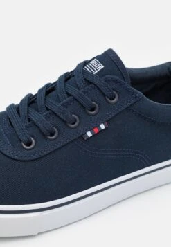 Pier One UnisexSneakers BasseDark Blue Uomo Sneaker PI915O02W-K11 11 Pier One UnisexSneakers BasseDark Blue Uomo Sneaker PI915O02W-K11 -Noble rain 32507fd832634b92a4915d77598d3c25
