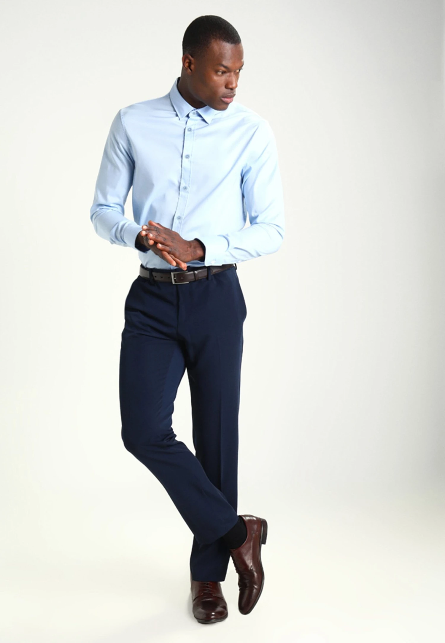 Pier One CamiciaLight Blue Uomo Camicie PI922DA31-K11 2 Pier One CamiciaLight Blue Uomo Camicie PI922DA31-K11 - immagine 2