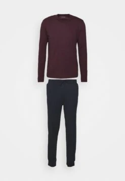 Pier One Pigiama Dark Blue/Bordeaux Uomo Per La Notte PI982M033-K14 10 Pier One Pigiama Dark Blue/Bordeaux Uomo Per La Notte PI982M033-K14 -Noble rain 44d1a5d0e01745888ac1a74563e21776