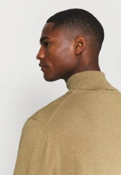 Pier One MaglioneCamel Uomo Maglieria PI922Q01E-B11 -Noble rain 47ca594b791a4226a1d5b7dd2bdb62ae