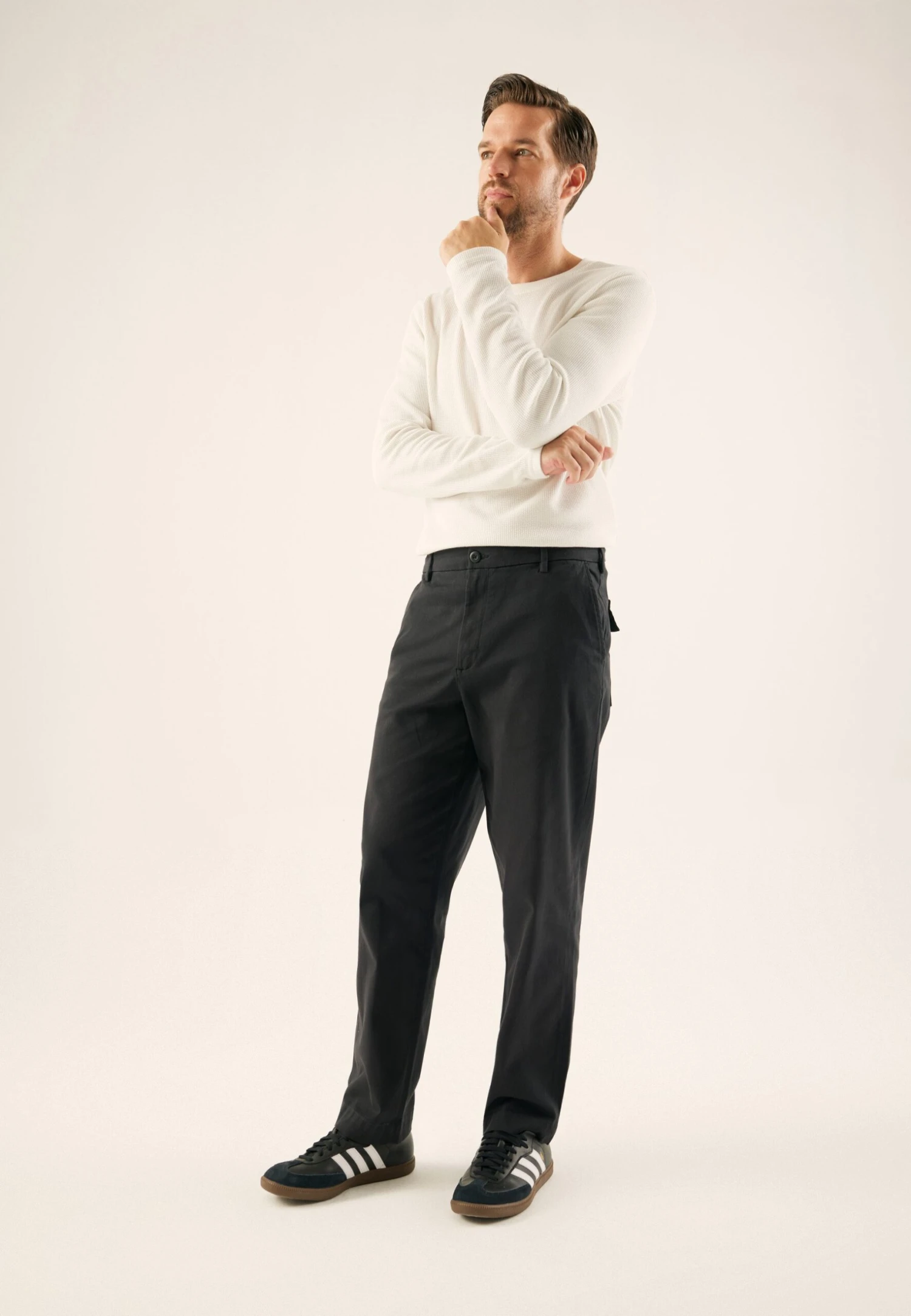 Pier One ChinoBlack Uomo Pantaloni PI922E05G-Q11 2 Pier One ChinoBlack Uomo Pantaloni PI922E05G-Q11 - immagine 2