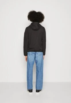 Pier One ImpermeabileBlack Uomo Giacche PI922T04I-Q11 8 Pier One ImpermeabileBlack Uomo Giacche PI922T04I-Q11 -Noble rain 4e357a4c9dc64463935acb495187a2e8