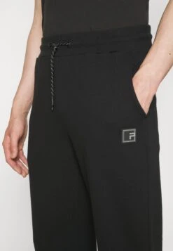 Pier One Pantaloni SportiviBlack Uomo Pantaloni Sportivi E Joggers PI922E05N-Q11 9 Pier One Pantaloni SportiviBlack Uomo Pantaloni Sportivi E Joggers PI922E05N-Q11 -Noble rain 554949102225465492c1ee91c48fc328