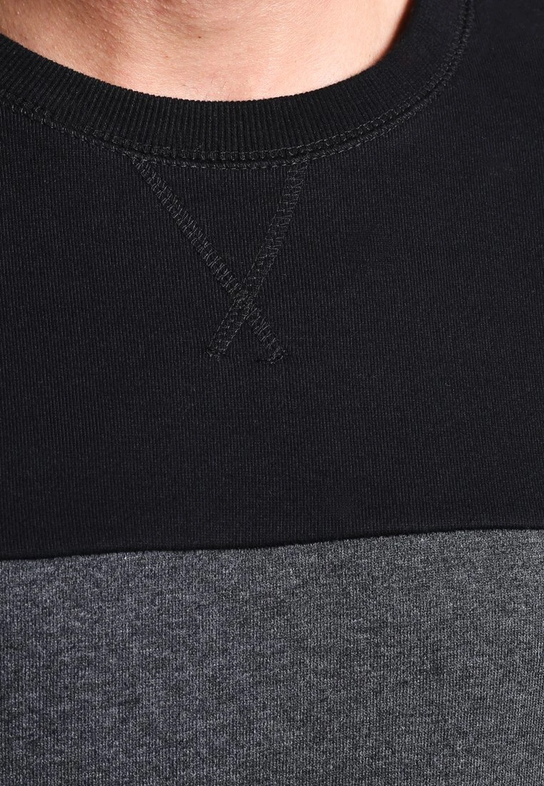 Pier One FelpaMottled Dark Grey Uomo Maglieria E Felpe PI922SA1F-C11 4 Pier One FelpaMottled Dark Grey Uomo Maglieria E Felpe PI922SA1F-C11 - immagine 4