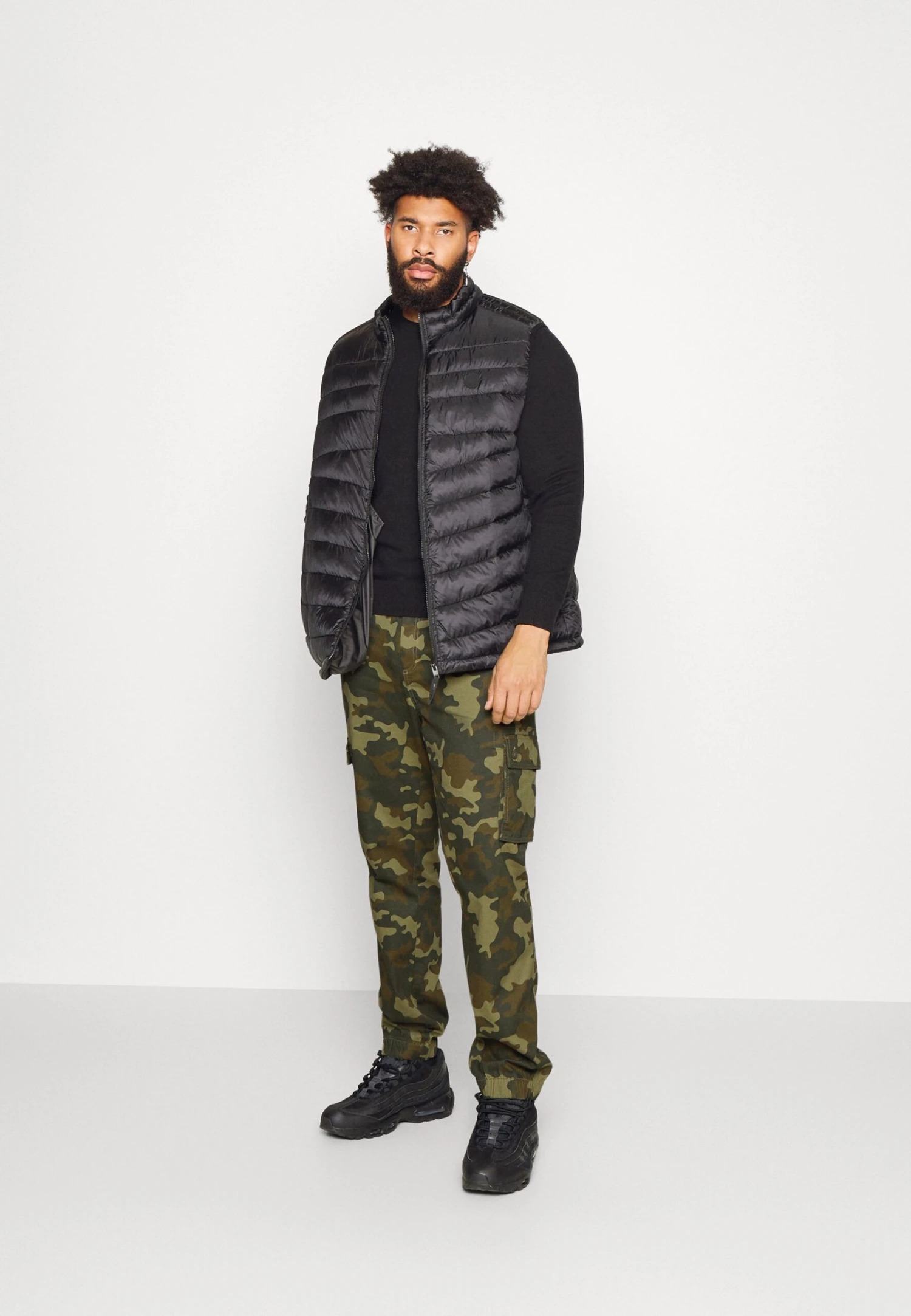 Pier One Pantaloni CargoBlack/Olive Uomo Pantaloni PI922E04W-Q11 2 Pier One Pantaloni CargoBlack/Olive Uomo Pantaloni PI922E04W-Q11 - immagine 2