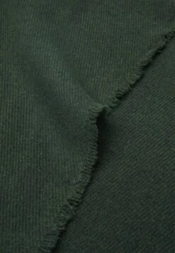 Pier One Unisex - Sciarpa - Green -Noble rain 674162cbbc9c4cd0b641f4336e0dd95b