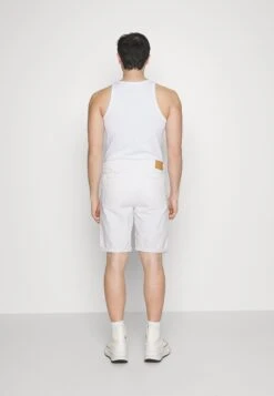 Pier One Colored Twill White DenimShorts Di JeansWhite Denim Uomo Bermuda PI922F05D-K11 7 Pier One Colored Twill White DenimShorts Di JeansWhite Denim Uomo Bermuda PI922F05D-K11 -Noble rain 6fb902e0dcfa488a9a60ba7e359e011c