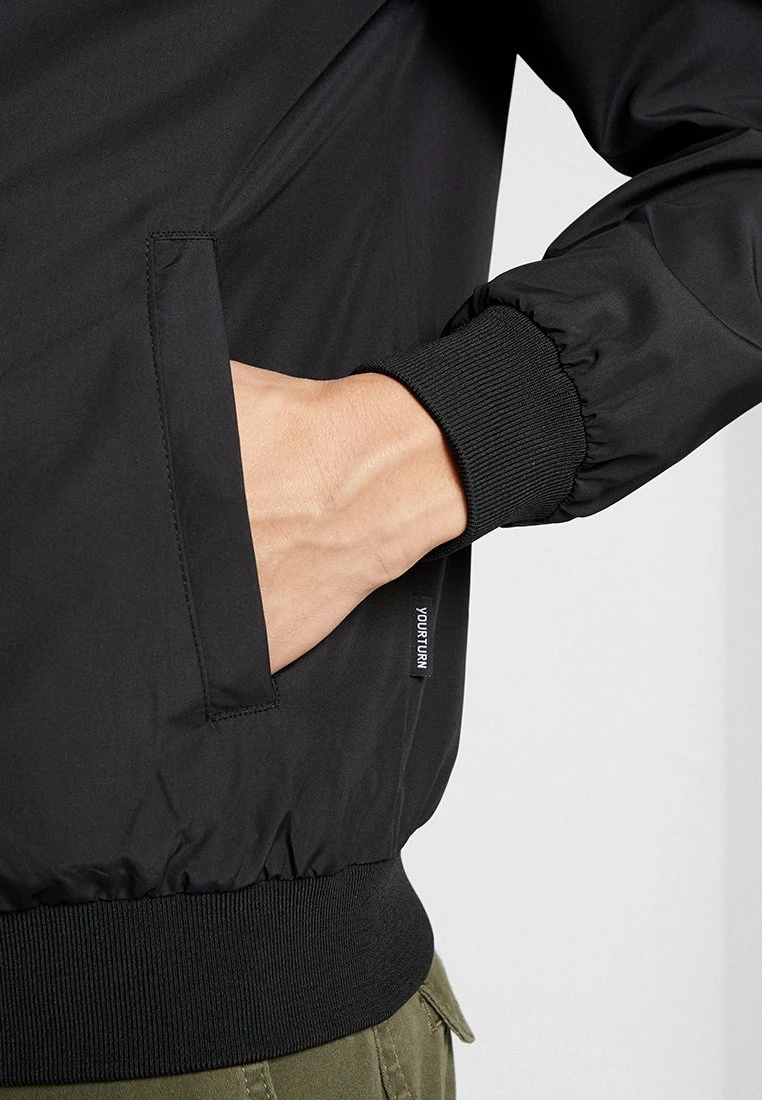 Pier One Giubbotto BomberBlack Uomo Giacche YO122T02C-Q11 6 Pier One Giubbotto BomberBlack Uomo Giacche YO122T02C-Q11 - immagine 6