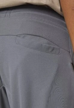 Pier One Pantaloni SportiviDark Grey Uomo Pantaloni PI922E03N-C16 9 Pier One Pantaloni SportiviDark Grey Uomo Pantaloni PI922E03N-C16 -Noble rain 79ee9aaa2a6145a6b7a761ca00e3a52f