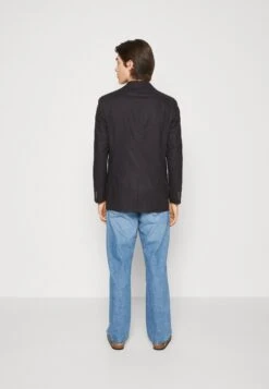 Pier One GiaccaDark Blue Uomo Completi E Cravatte PI922T04O-K11 8 Pier One GiaccaDark Blue Uomo Completi E Cravatte PI922T04O-K11 -Noble rain 7c91d5cd6da44c989e82cdb5b673bc74