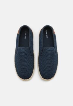 Pier One Unisex - Espadrillas - Dark Blue 9 Pier One Unisex - Espadrillas - Dark Blue -Noble rain 812da117cc6e4292aac9d4f16cd71c42