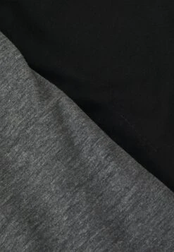 Pier One Unisex 2 PackBerrettoBlack/Grey Uomo Cappellie Berretti PI954P00R-Q11 5 Pier One Unisex 2 PackBerrettoBlack/Grey Uomo Cappellie Berretti PI954P00R-Q11 -Noble rain 898957d575ad4a3aa4355ee81180eb03