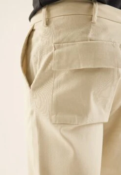 Pier One Chino - Stone 11 Pier One Chino - Stone -Noble rain 96368e5e097c41b1aff58a24e6f37272