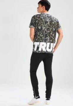 Pier One Biker JoggerPantaloni SportiviBlack Uomo Pantaloni Sportivi E Joggers PI922E03L-Q11 8 Pier One Biker JoggerPantaloni SportiviBlack Uomo Pantaloni Sportivi E Joggers PI922E03L-Q11 -Noble rain 9e1fd48a4e81410d808b9d9d17a80062