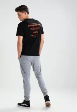 Pier One Pantaloni SportiviLight Grey Uomo Pantaloni PI922E03N-C11 -Noble rain a7918305a7c74db59ffe41dcb13cd4d6