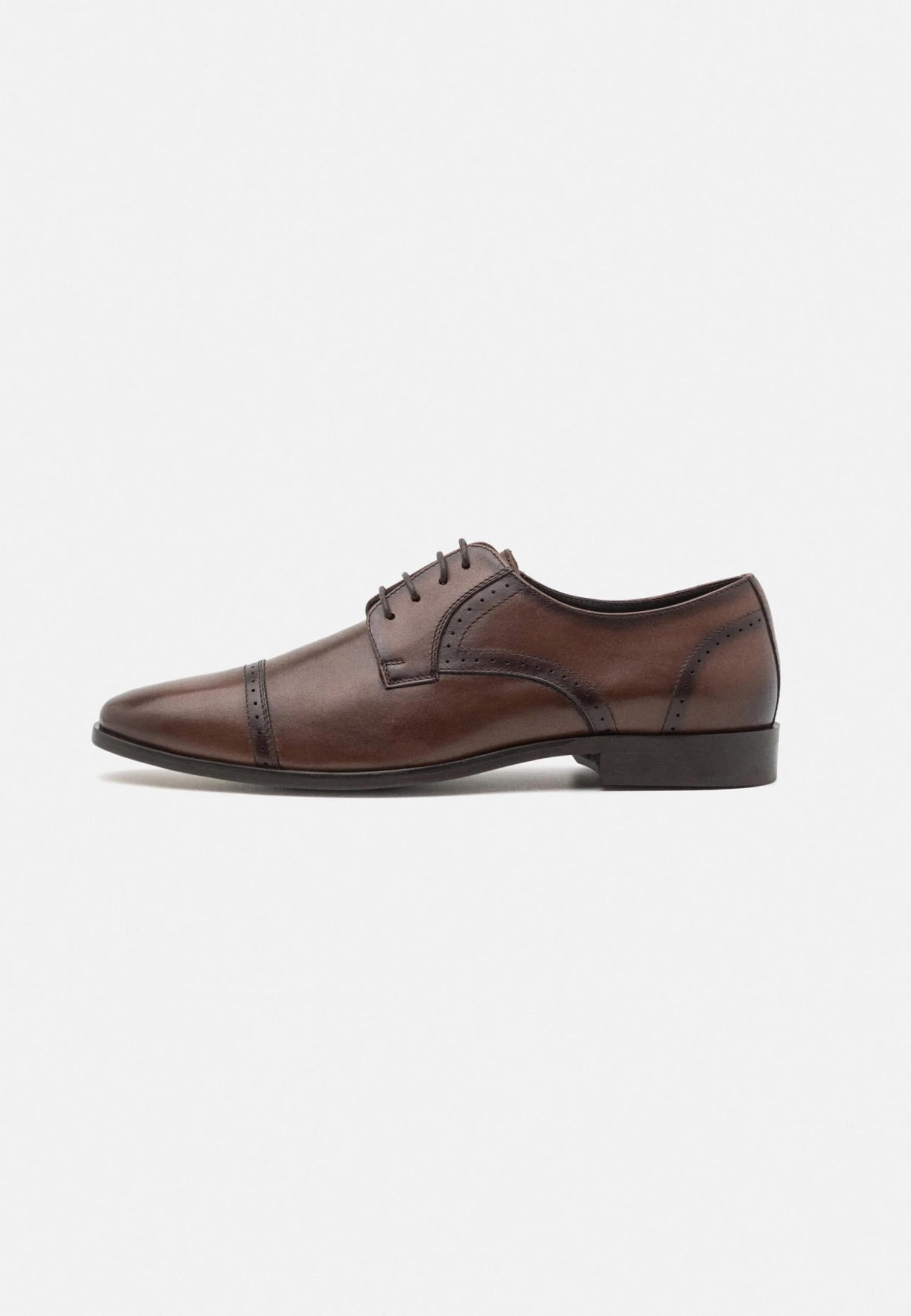 Pier One LeatherStringate ElegantiBrown Uomo Scarpe Con I Lacci PI912M0EI-O11 1 Pier One LeatherStringate ElegantiBrown Uomo Scarpe Con I Lacci PI912M0EI-O11