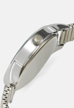 Pier One OrologioSilver-Coloured Uomo Orologi PI952M03I-D11 6 Pier One OrologioSilver-Coloured Uomo Orologi PI952M03I-D11 -Noble rain ba15943ab9fb42e0a60b0c7549c60f67