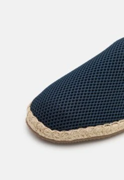 Pier One Unisex - Espadrillas - Dark Blue 11 Pier One Unisex - Espadrillas - Dark Blue -Noble rain c43c366ef282452d85070e3a0ddb3e80
