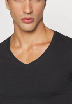 Pier One 2 PackMaglietta IntimaBlack Uomo Intimo PI982Q00F-Q11 10 Pier One 2 PackMaglietta IntimaBlack Uomo Intimo PI982Q00F-Q11 -Noble rain c73be1588f9a4876a16cf9fff5f7185d