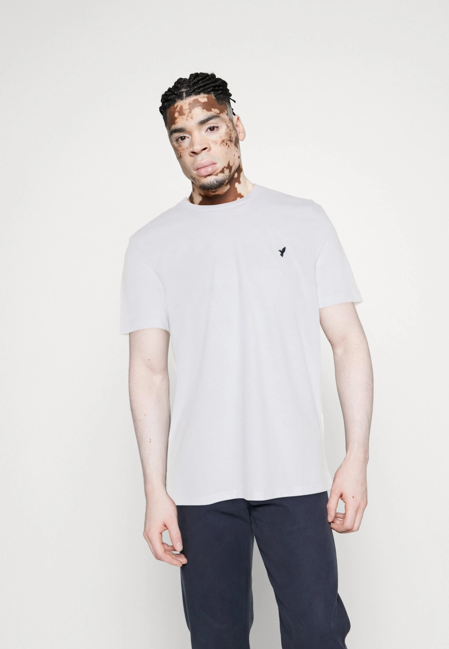 Pier One 3 PackT-Shirt BasicWhite/Dark Blue/Blue Uomo T-shirt E Polo PI922O0XI-A11 5 Pier One 3 PackT-Shirt BasicWhite/Dark Blue/Blue Uomo T-shirt E Polo PI922O0XI-A11 - immagine 5