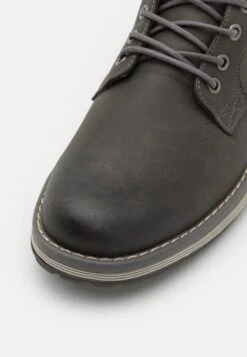 Pier One Stivaletti StringatiGrey Uomo Stivaletti/Stivali PI912K0B0-C11 11 Pier One Stivaletti StringatiGrey Uomo Stivaletti/Stivali PI912K0B0-C11 -Noble rain d320459c62e7466197c371c8aea84344