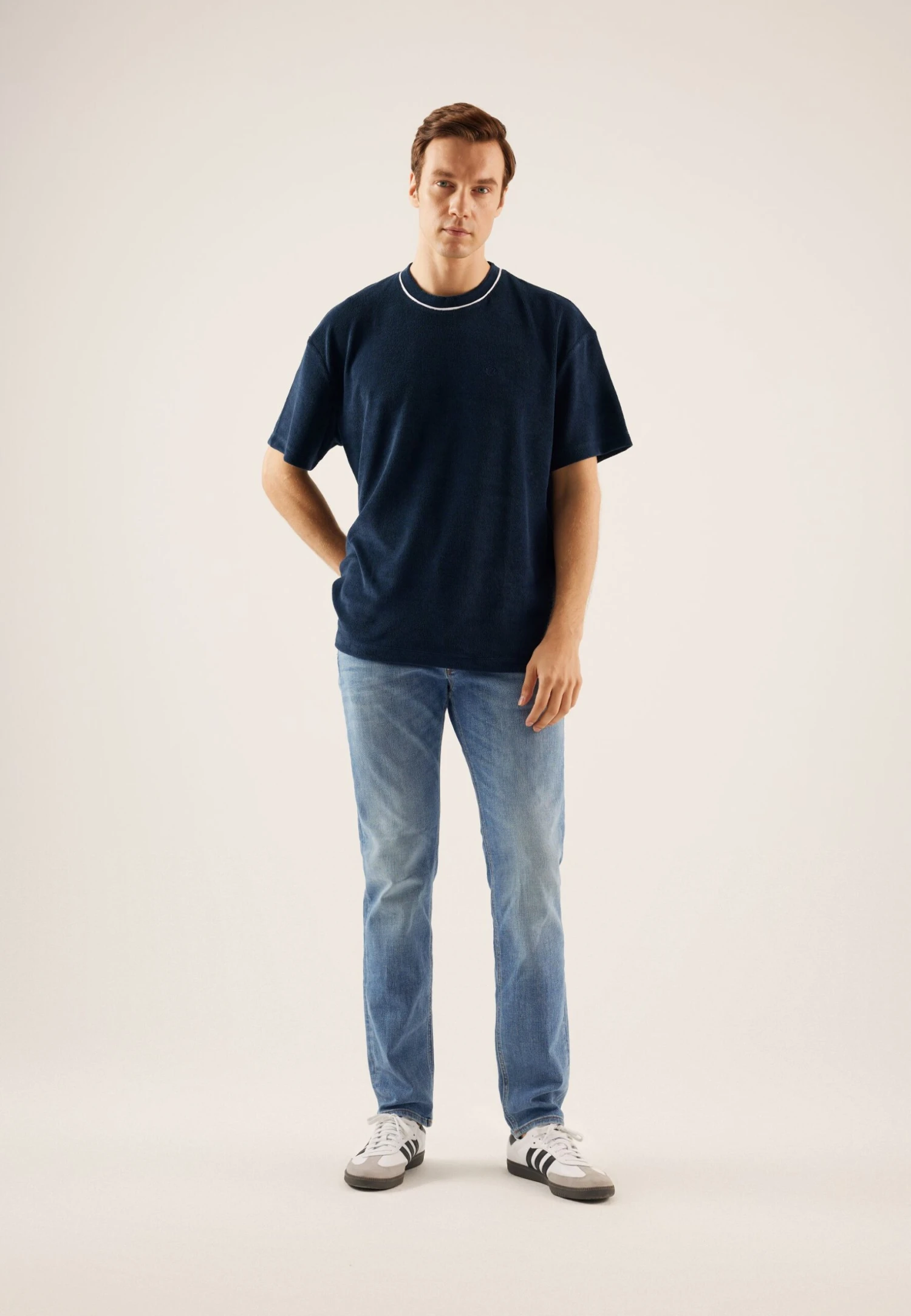 Pier One T-Shirt BasicDark Blue Uomo T-shirt E Polo PI922O0YW-K11 2 Pier One T-Shirt BasicDark Blue Uomo T-shirt E Polo PI922O0YW-K11 - immagine 2