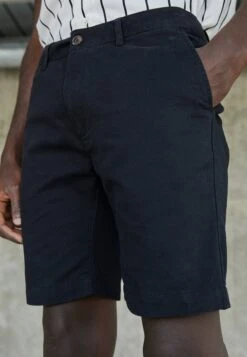 Pier One 2 Pack - Shorts - Black/Olive -Noble rain d524b5a279394f7b8bcc1a11f79629f3