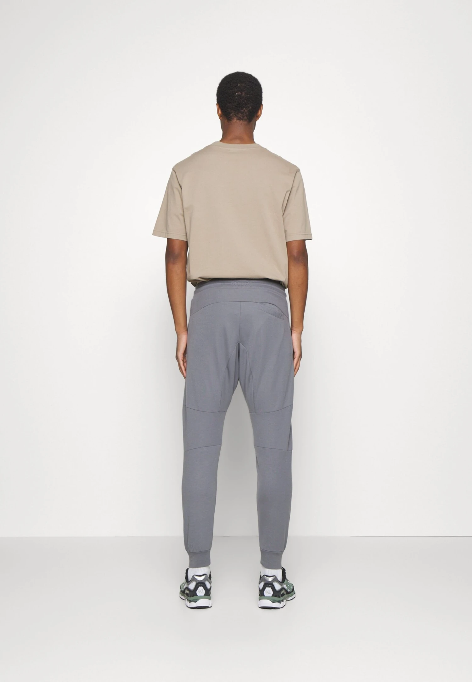 Pier One Pantaloni SportiviDark Grey Uomo Pantaloni PI922E03N-C16 3 Pier One Pantaloni SportiviDark Grey Uomo Pantaloni PI922E03N-C16 - immagine 3