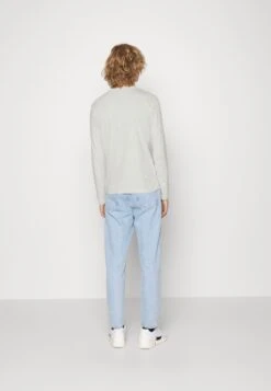 Pier One Maglietta A Manica LungaDark Blue/Dark Grey/Olive Uomo T-shirt E Polo PI922O0UM-K11 11 Pier One Maglietta A Manica LungaDark Blue/Dark Grey/Olive Uomo T-shirt E Polo PI922O0UM-K11 -Noble rain e361555077144fcaab26daf1faad7eb8