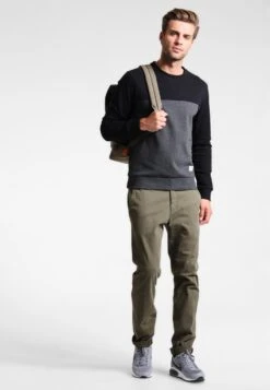 Noble rain -Noble rain e668c35779b54586bfc36d4bc61706ce